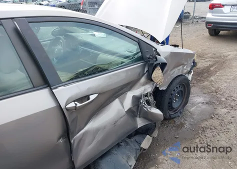 2016 Toyota Corolla Le из США, поврежденный, VIN 2T1BURHE6GC622846